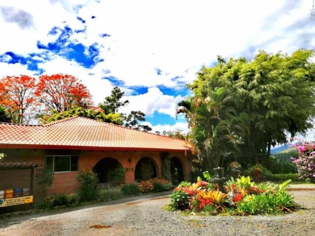 Hotel Boutique Casona del Cafetal and Lakeside Restaurant — photo 1