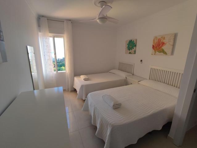 Hercules Paradise 531 - Mediterranean Sea View Terrace - Resort Pools & Gardens - 10 Min Beach - Central Benalmadena - Train to Airport & Malaga - Fast Private WiFi - Remote Work and FireTV ready — photo 8