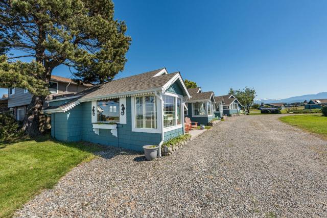 Juan de Fuca Waterfront Hotel & Cottages — photo 3