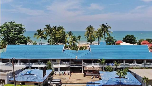 Andaman Lanta Resort - SHA Extra Plus — photo 16