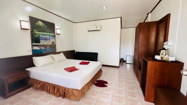 Lanta L.D. Beach Bungalow — photo 10