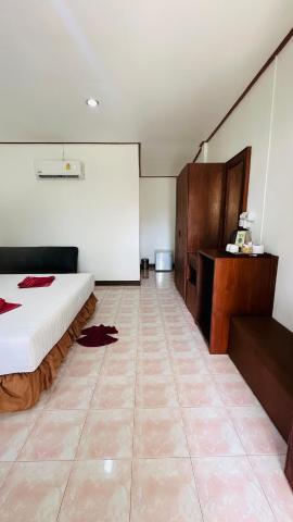 Lanta L.D. Beach Bungalow — photo 9