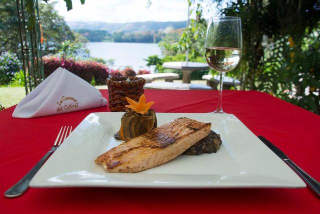 Hotel Boutique Casona del Cafetal and Lakeside Restaurant — photo 17