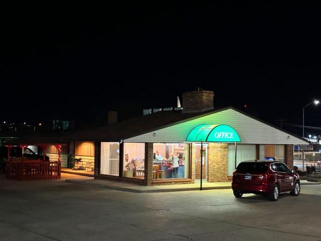 Bunk House Motel — photo 1