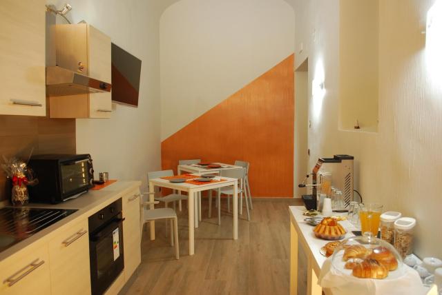 Parthenope Suite Rooms Vomero Vanvitelli a 2 min quartieri spagno via Toledo — photo 21
