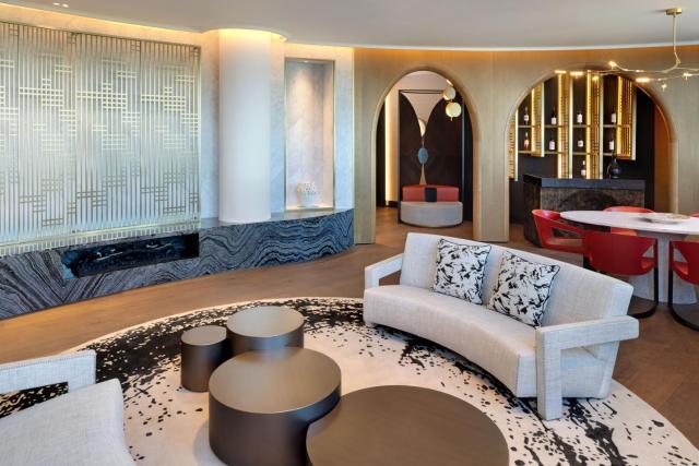 Paragraph Freedom Square, a Luxury Collection Hotel, Tbilisi — photo 4