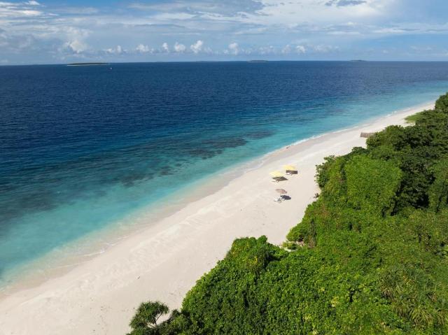 Lhohi White Sand — photo 15