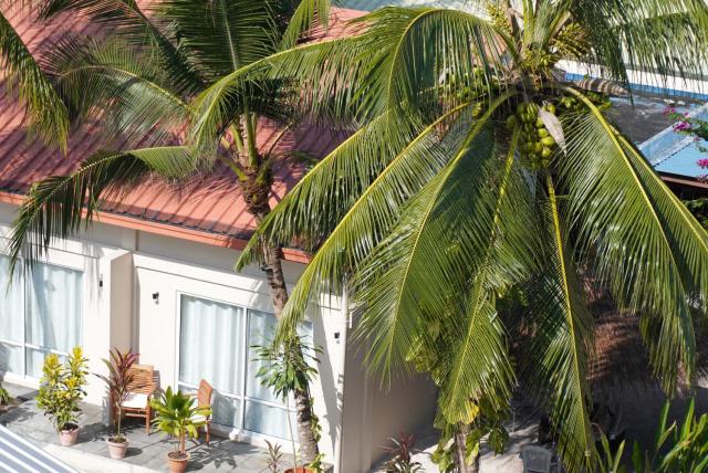 Dhigurah Retreat Beach — photo 10