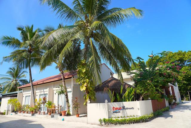 Double Room — Dhigurah Retreat Beach