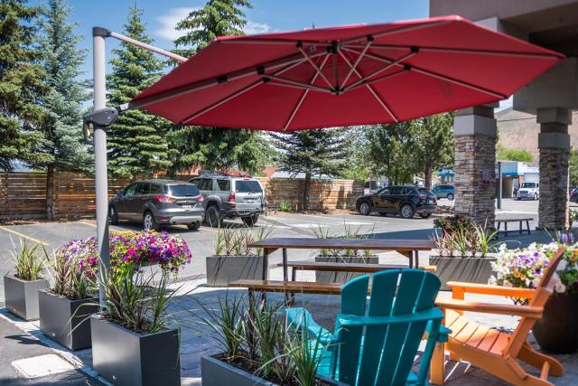 Wood River Inn & Suite — photo 11