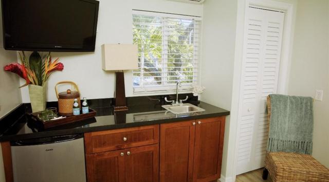 Coconut Palm Inn — photo 5