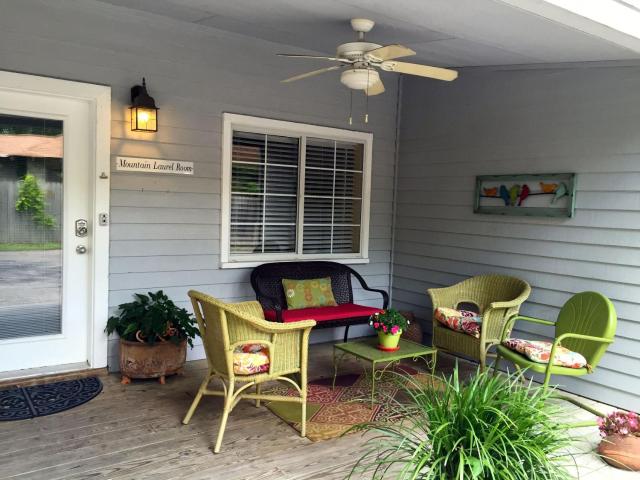 Comal Inn — photo 9