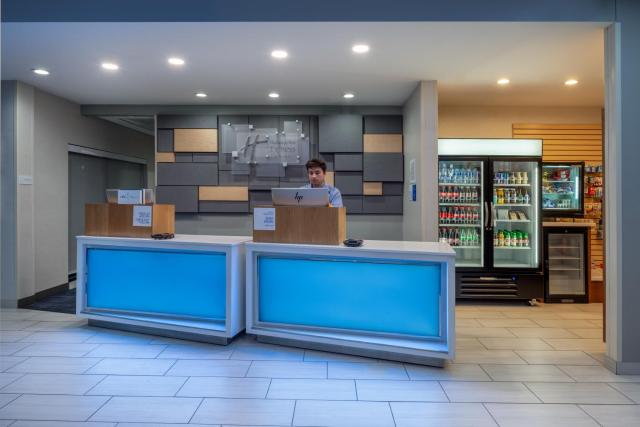 Holiday Inn Express & Suites - Gilbert - Mesa Gateway Airport — photo 8