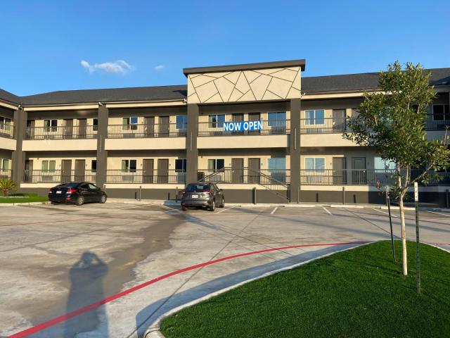 LiV INN & SUITES HOUSTON — photo 7