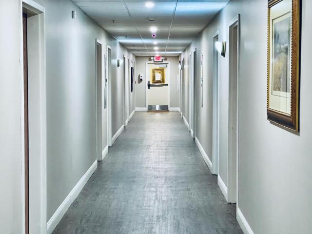 Ivey's Motor Lodge — photo 24