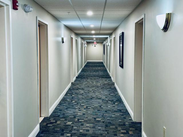 Ivey's Motor Lodge — photo 21