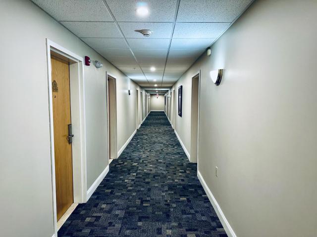 Ivey's Motor Lodge — photo 17