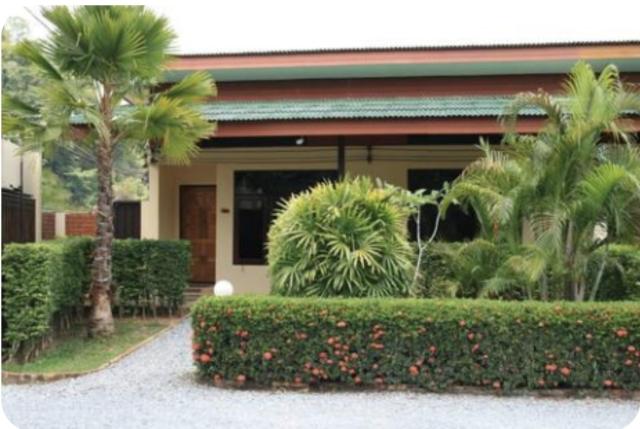 Jungle Village Bungalow — photo 10