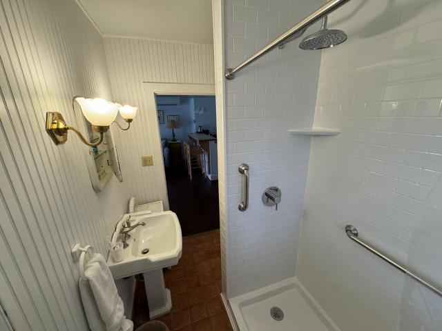 The 1708 House — photo 9