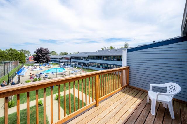Nautical Mile Resort — photo 11