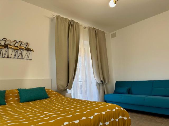 Double Room with Private Bathroom — Monti Tiburtini Roma Guest House