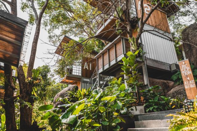 Shiva Lodge — photo 1