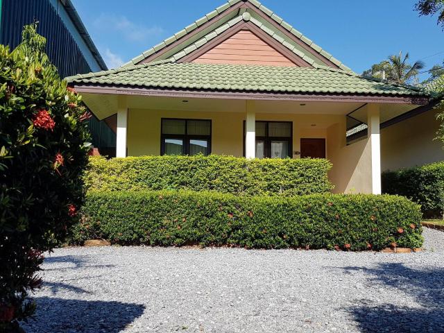 Jungle Village Bungalow — photo 6