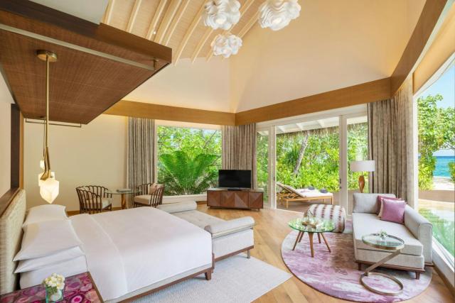 JW Marriott Maldives Resort & Spa — photo 24