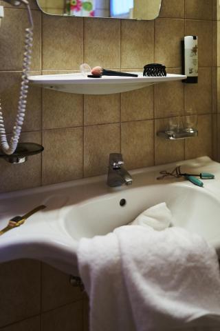 Hotel Martini Kaprun including free parking and Zell am See-Kaprun summer card — photo 18