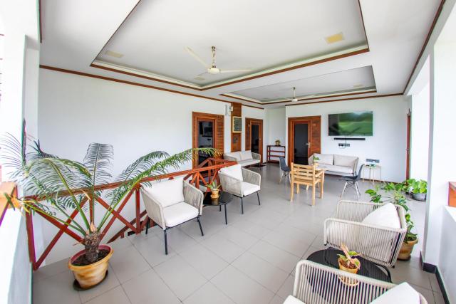 Maldivine Stay Dhiffushi — photo 16