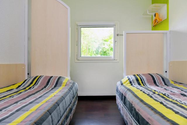 Unisotel GAP -" Ex HôtelF1" — photo 12