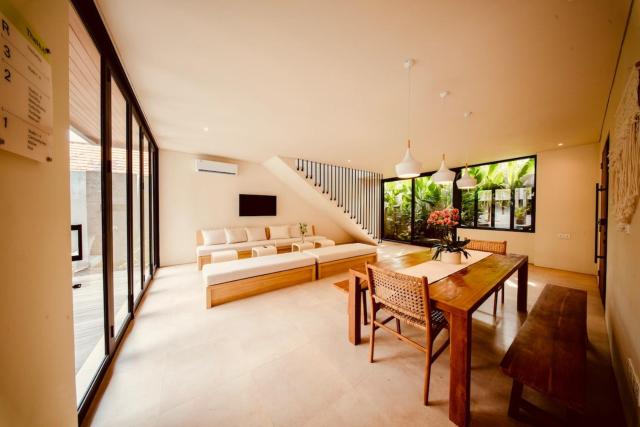 TheHub Pererenan Coworking, Pool and Rooftop — photo 2