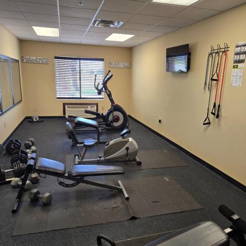 Karnes City Lodge — photo 14