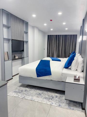 iCom Blue Seaview — photo 24