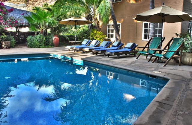 The Bungalows Hotel — photo 18
