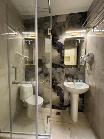 Albatross Luxe Hotel — photo 3