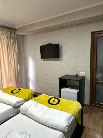 Aura Plaza Hotel — photo 19