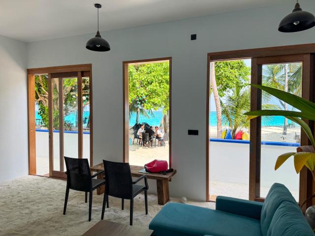 Beach Inn Vashafaru Maldives — photo 1