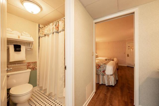 Boardwalk Plaza Hotel — photo 24