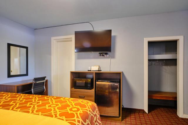 Economy Inn Pratt — photo 5