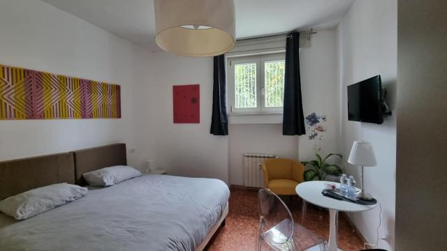 BAM BAM TIBURTINA Guesthouse — photo 2
