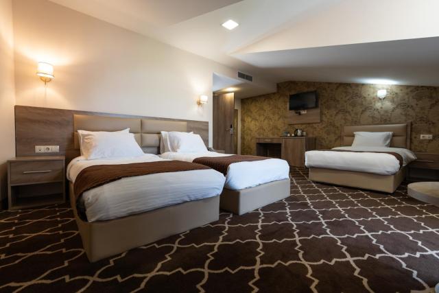 Family Room — Gallery Inn Old Tbilisi