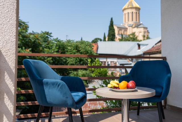 Family Room — Gallery Inn Old Tbilisi