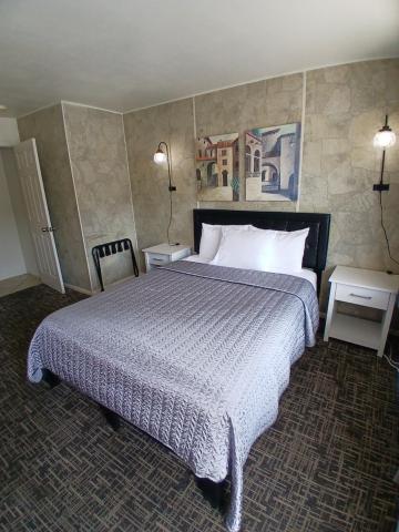Silver Lakes Inn — photo 19