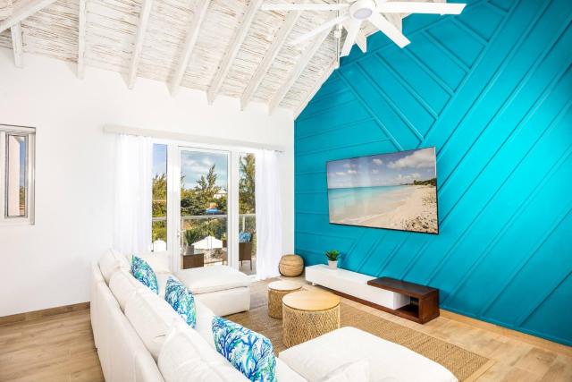 Caicos Cove Villa Private Pool, BBQ near Grace Bay — photo 9