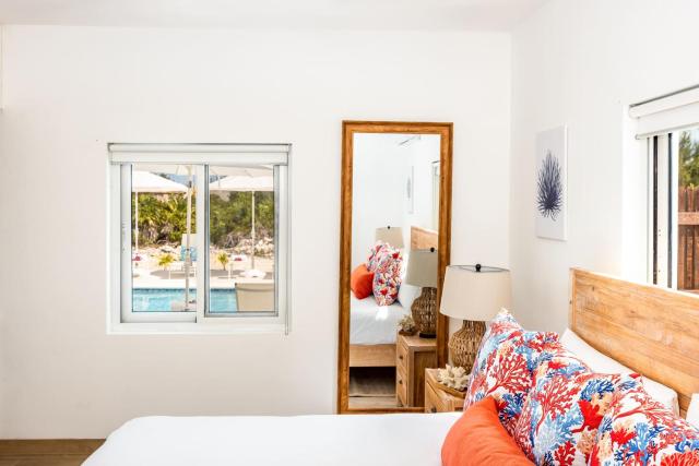 Caicos Cove Villa Private Pool, BBQ near Grace Bay — photo 17