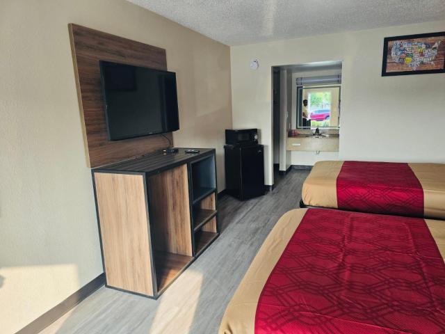 STUDIOS & SUITES 4 LESS CHESAPEAKE — photo 5