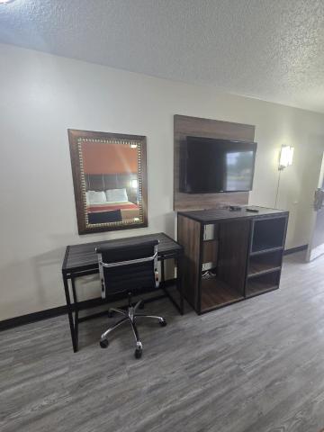 STUDIOS & SUITES 4 LESS CHESAPEAKE — photo 11