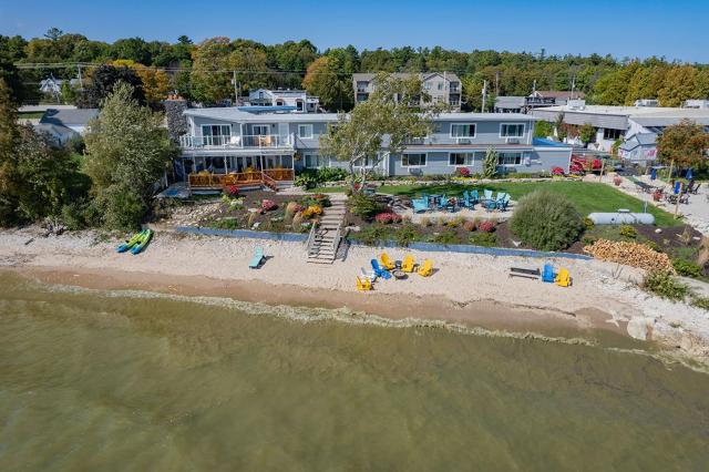 Beachfront Inn — photo 7