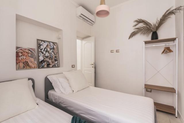 The Best Rent - Bright flat near San Pietro — photo 22